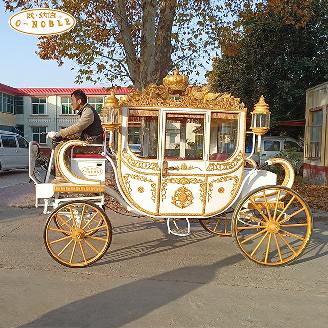 Electric Marathon horse wagon / wedding vintage carriage/Golden royal carriage