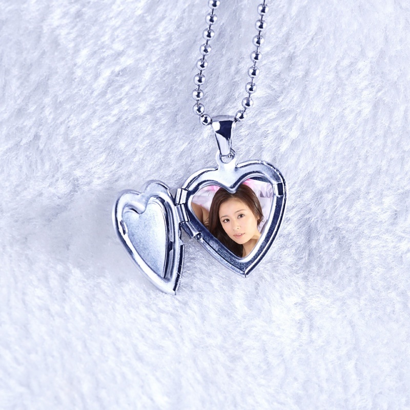 Rose Gold Women Locket Necklace Custom 316 Stainless Steel heart locket for Photo Engraved Jewelry Love Open Photo Frame