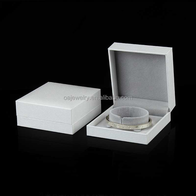 Hard Paper gift box packing for jewelry packaging Wholesale necklace box packaging bracelet packaging White