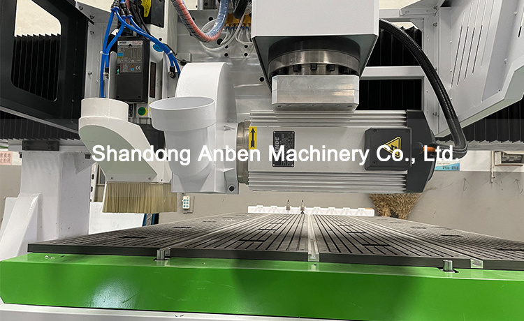 Automatic tool changer 1530 ATC wood cnc router machine for cabinets with saw blade cnc router for wood carving