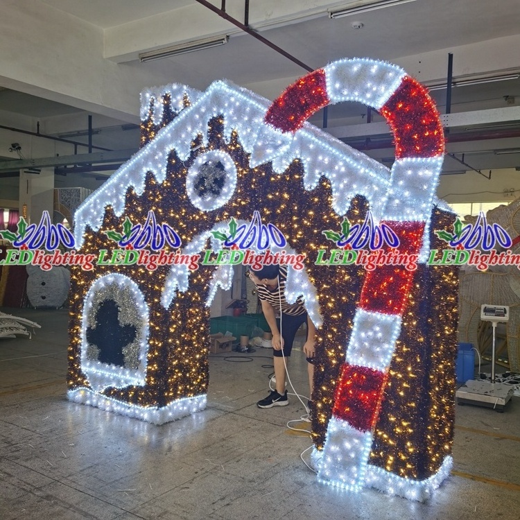 Hot Sale Purple LED Gingerbread House Outdoor Christmas Decoration with Candy Cane IP65 Rated for Landscape and Home Decor