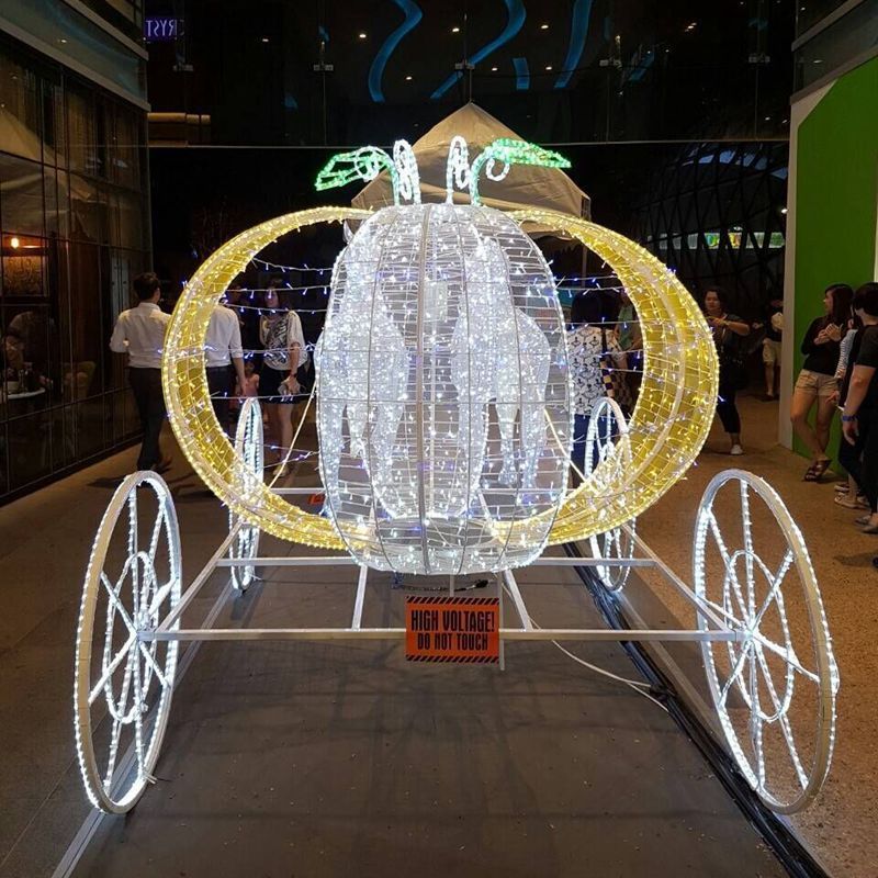 outdoor large life size led 3d lighted animal decoration Christmas reindeer motif lights reindeer sleigh with led light