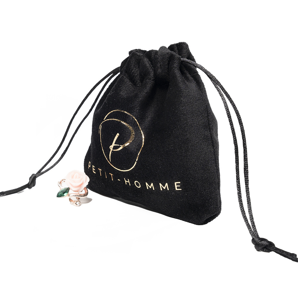 Wholesale Black  Velvet Drawstring Bag Luxury Jewelry Make Up Cosmetic Packaging Gift Velvet Drawstring Bag With Custom Logo