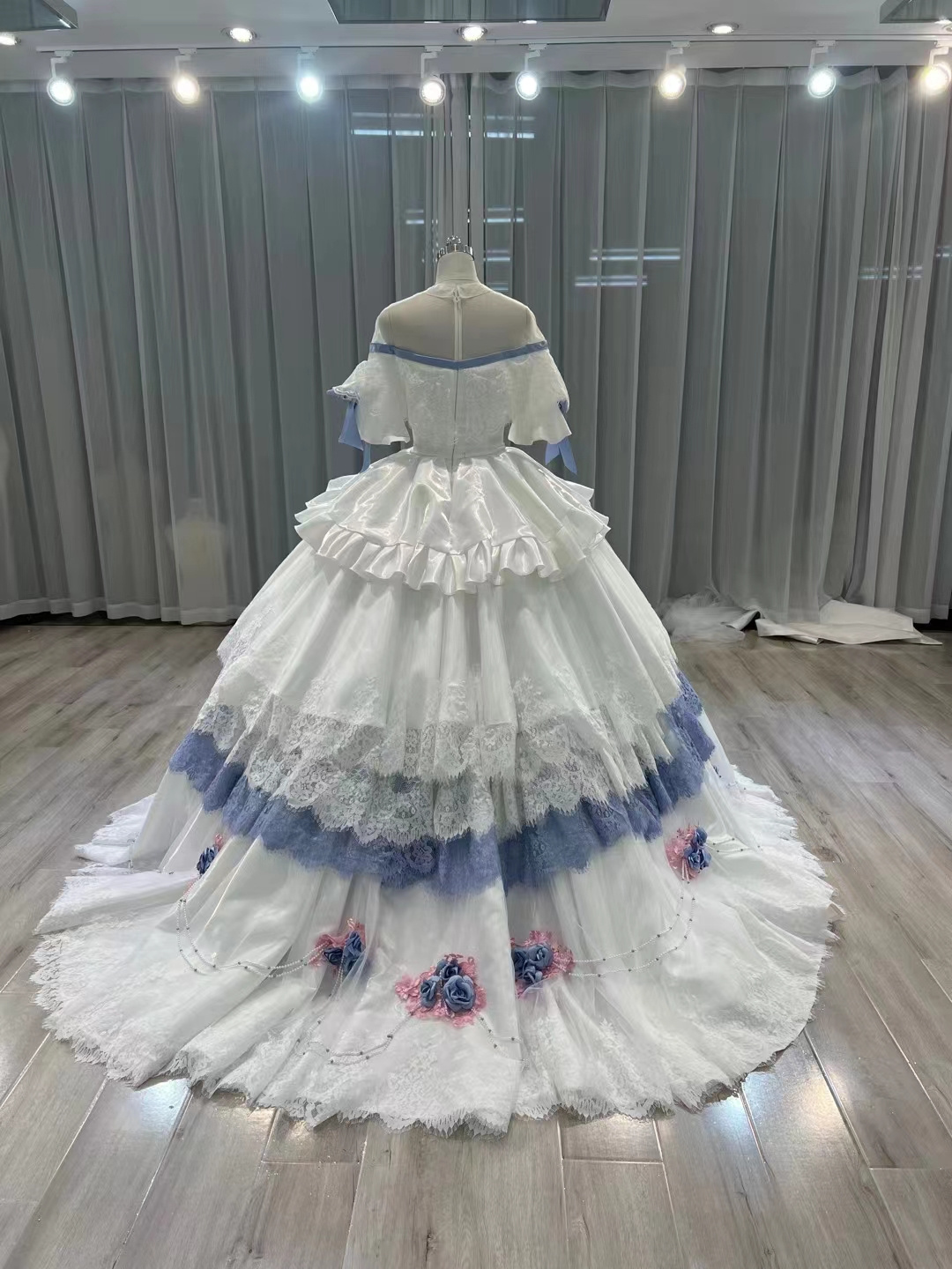 OBETTI LLH0071 Beautiful a line white and blue princess wedding dress bridal gown with butterfly