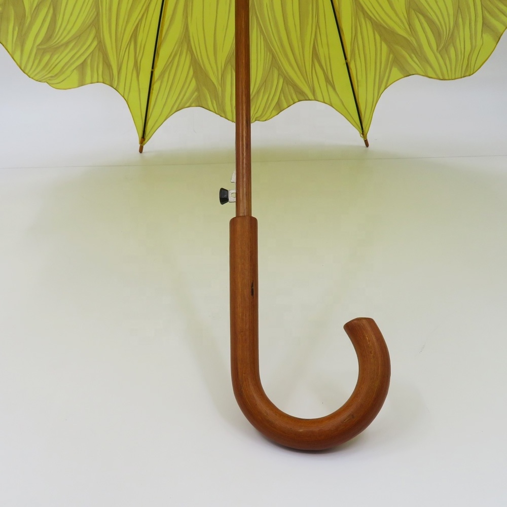 23 Inch Sunflower Design Wooden Handle Auto Open Straight Umbrella Digital Printing Customized Design Promotional Umbrella