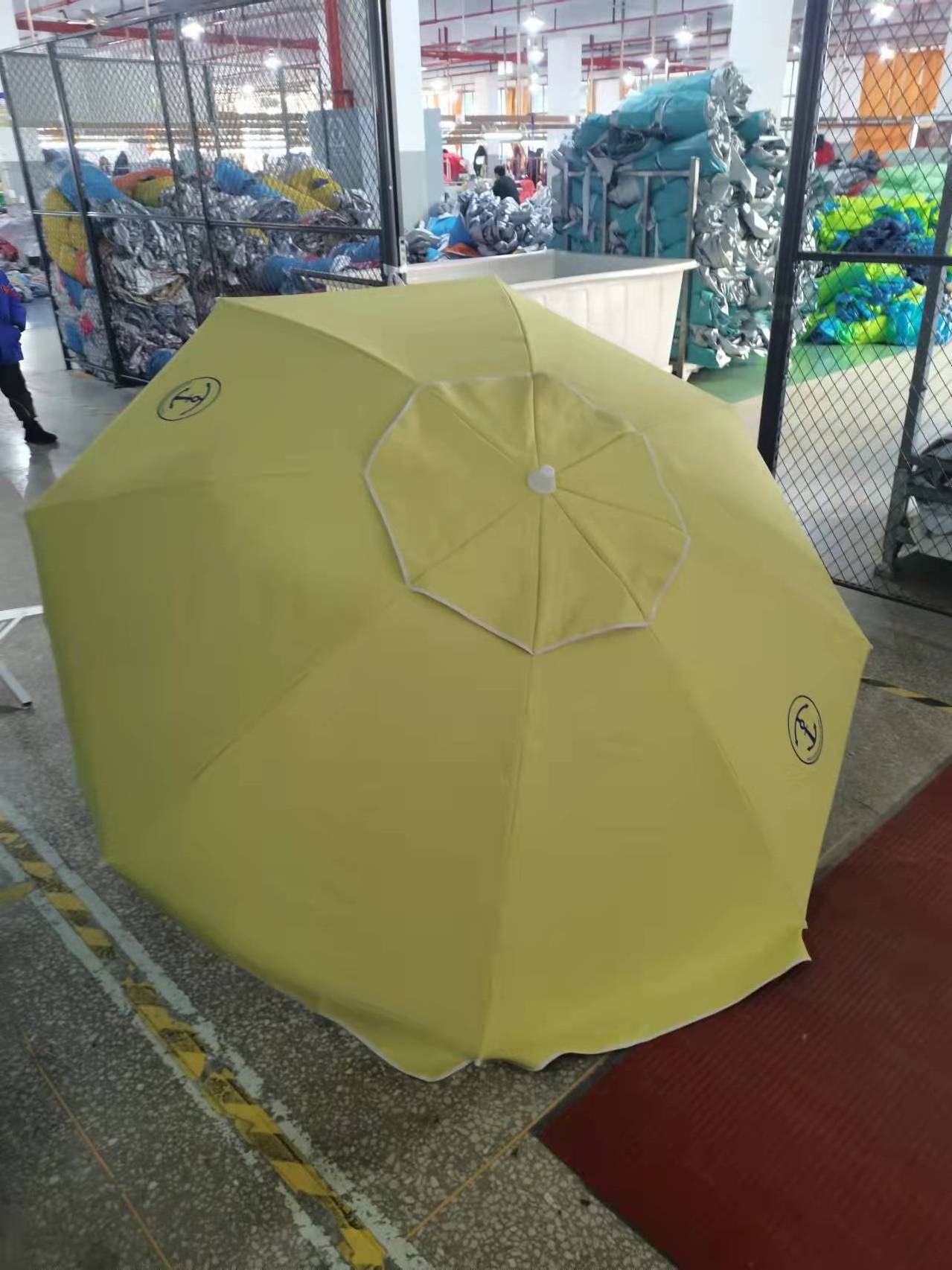 The best-selling products can be printed folding beach umbrella, outdoor large parasol beach parasol