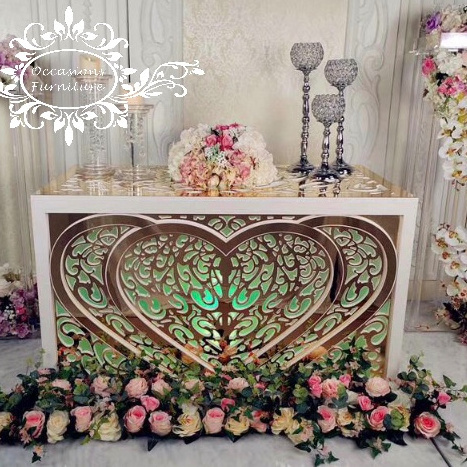 Golden Heart Rectangle Table Base for Bride and Groom Wedding Love Tables