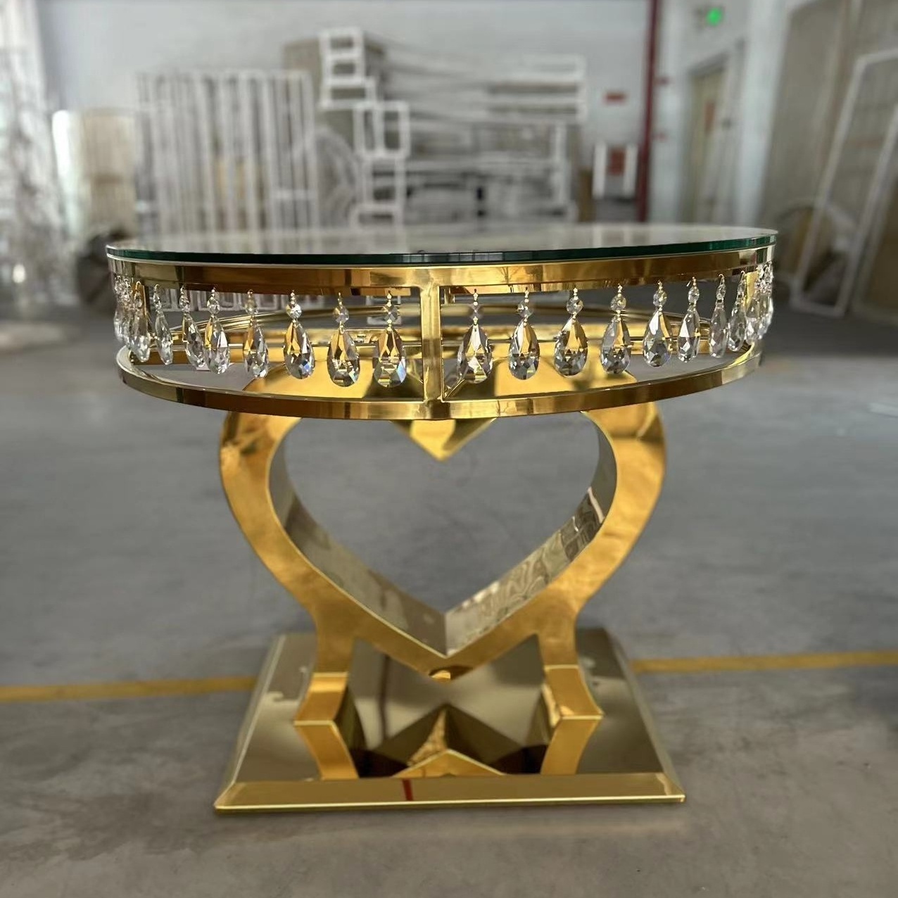 Golden Heart Shape Base Stainless Steel Round Wedding Crystal Cake Tables