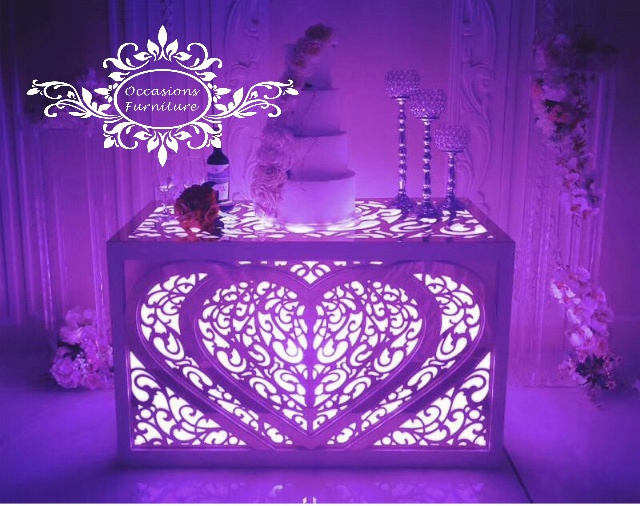 Golden Heart Rectangle Table Base for Bride and Groom Wedding Love Tables