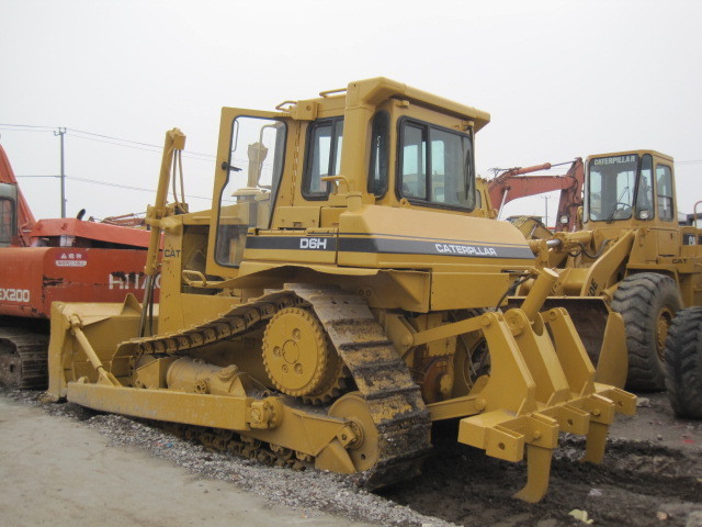 Good Quality Used CAT bulldozer D6H tracked dozer , cheap used CAT D6 crawler bull dozer in China