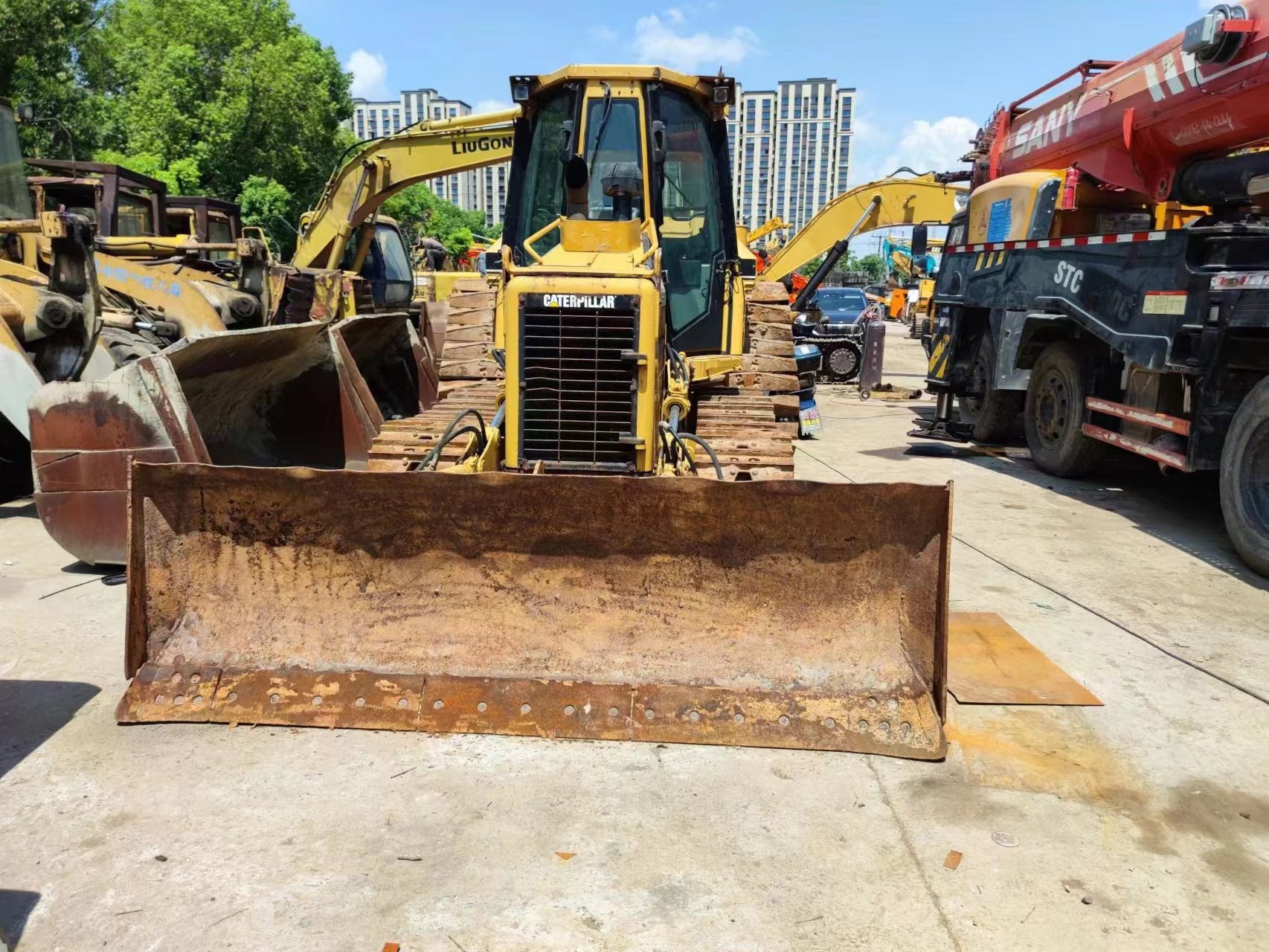 Original painting Caterpillar D5g crawler dozer D5 CAt dozers ,cheap used CAT D5G D5K eath-moving dozer