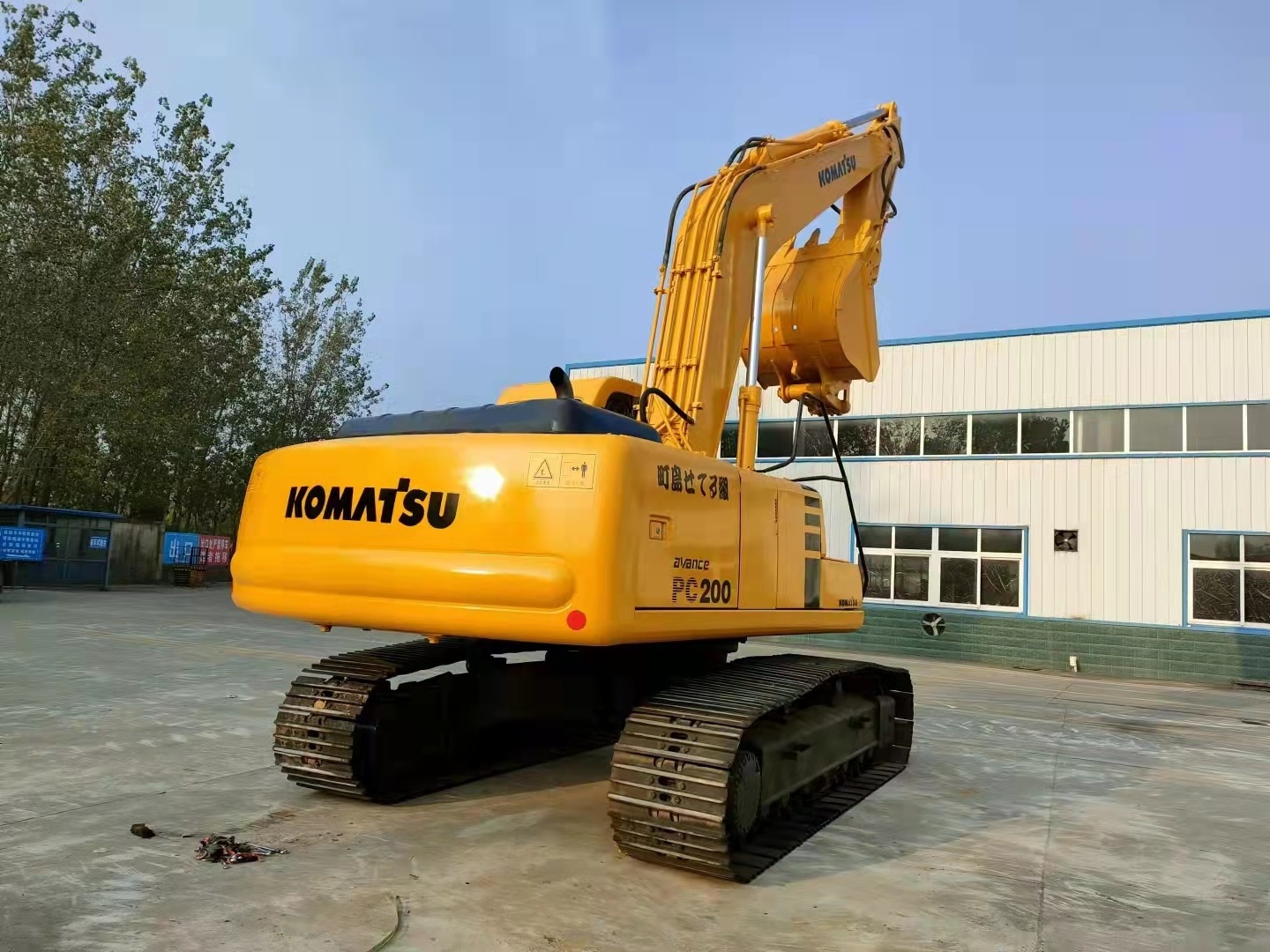 Komatsu PC200 tracked excavator for sale made in Japan Original, used komatsu 20ton excavators in China