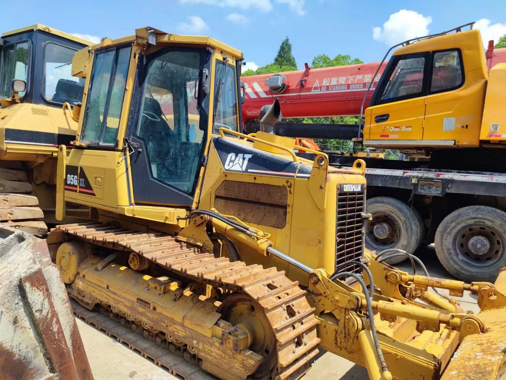 Original painting Caterpillar D5g crawler dozer D5 CAt dozers ,cheap used CAT D5G D5K eath-moving dozer