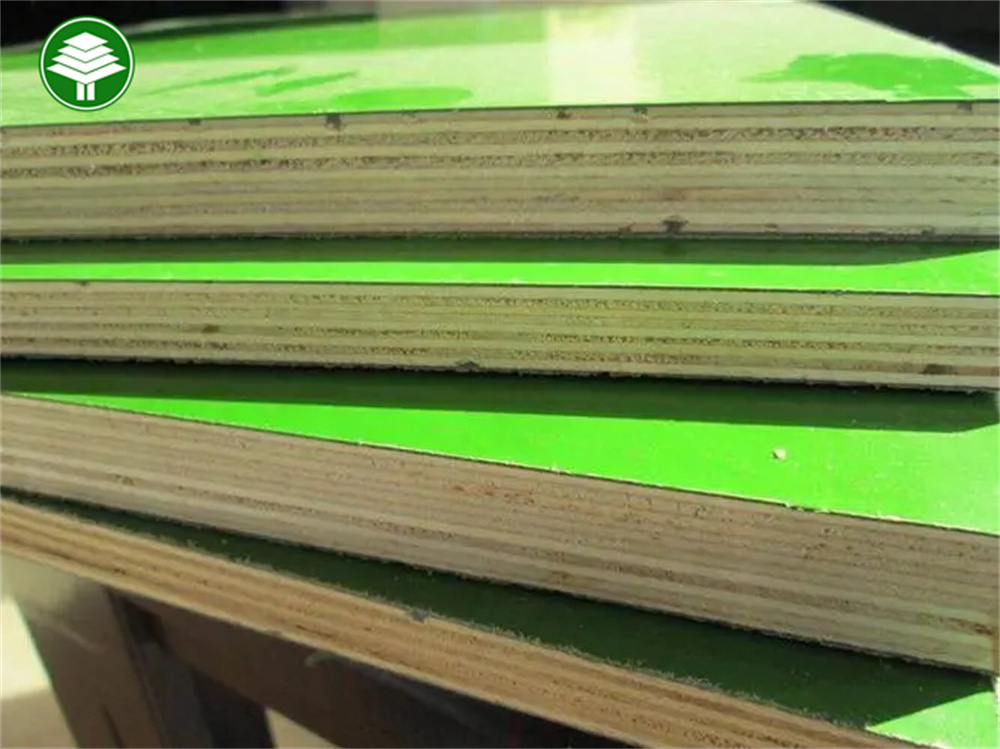 Green color PP PVC plastic coated film faced plywood sheets 4x8 for decking good price manufacturer