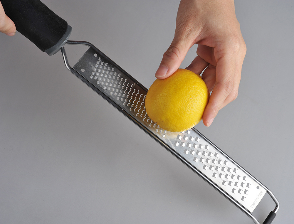 2021  kitchen tool stainless steel 2 in 1 multipurpose cheese grater & lemon zester