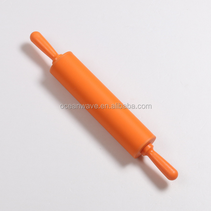 Embossing stainless steel rolling pin and steel roller