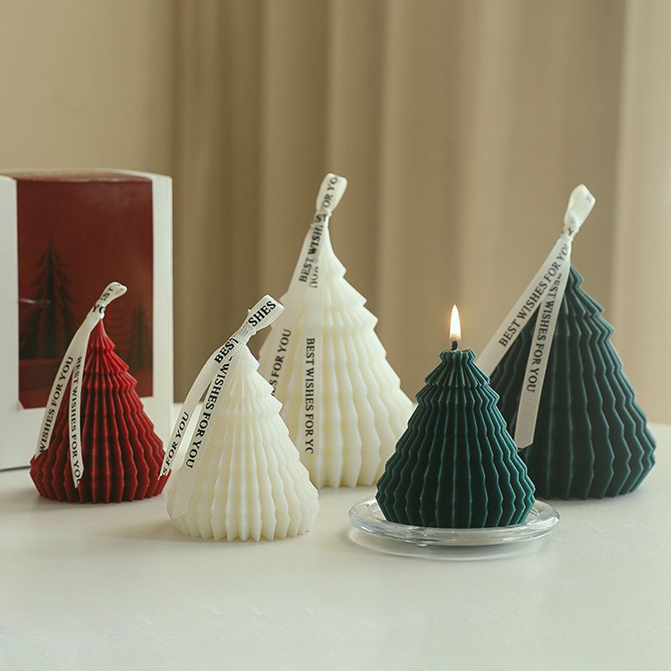 Wholesale Novelty Home Decoration Luxury Christmas Tree Aromatherapy Scented Candle for Xmas Home Decorations Gifts