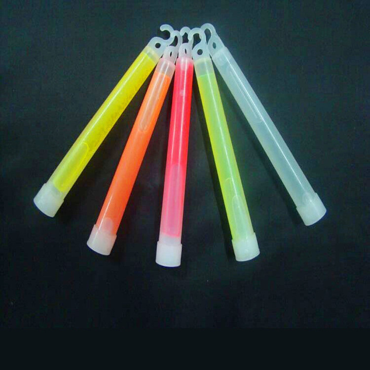 Wholesale LED Flashing Light Stick Glow Sticks for Parties Camping Weddings and Concerts Night Time Party Decorations