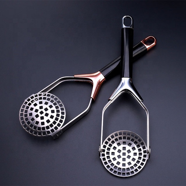 Kitchen Tool Stainless Steel Potato Ricer Potato Masher for Avocado Potatoes Berries Meat Vegetables