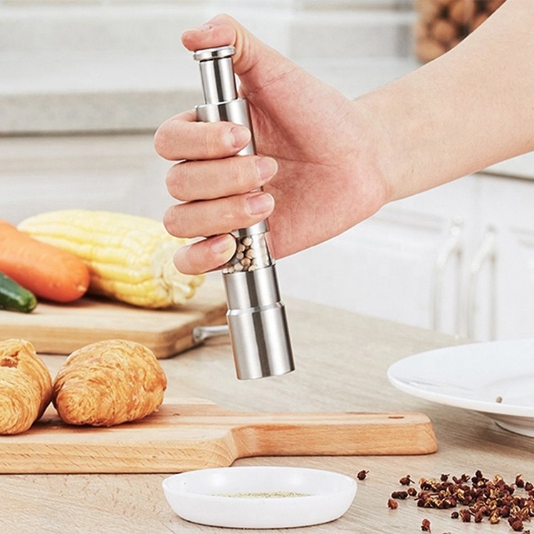 Kitchen utensils Patent design online NEW Hand Manual Salt Pepper Mill Grinder Spice Cook food with Glass Jar