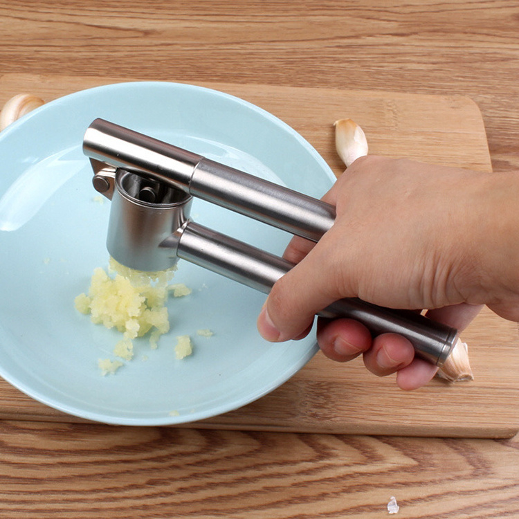 New products Kitchen tool Easy to Squeeze and Clean durable stainless steel garlic crusher peeler chopper press