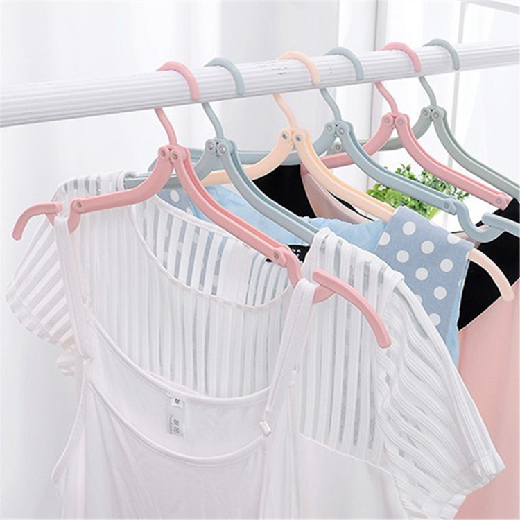 Lightweight Non-slip Coat Hanger Portable Clothes Hangers Folding Travel Hangers for Home Tour