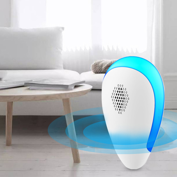 China Best Selling Ultrasonic Animal Repellent  Electronic Mosquito Repellent Mosquito Killer Insect Repellent Mosquito