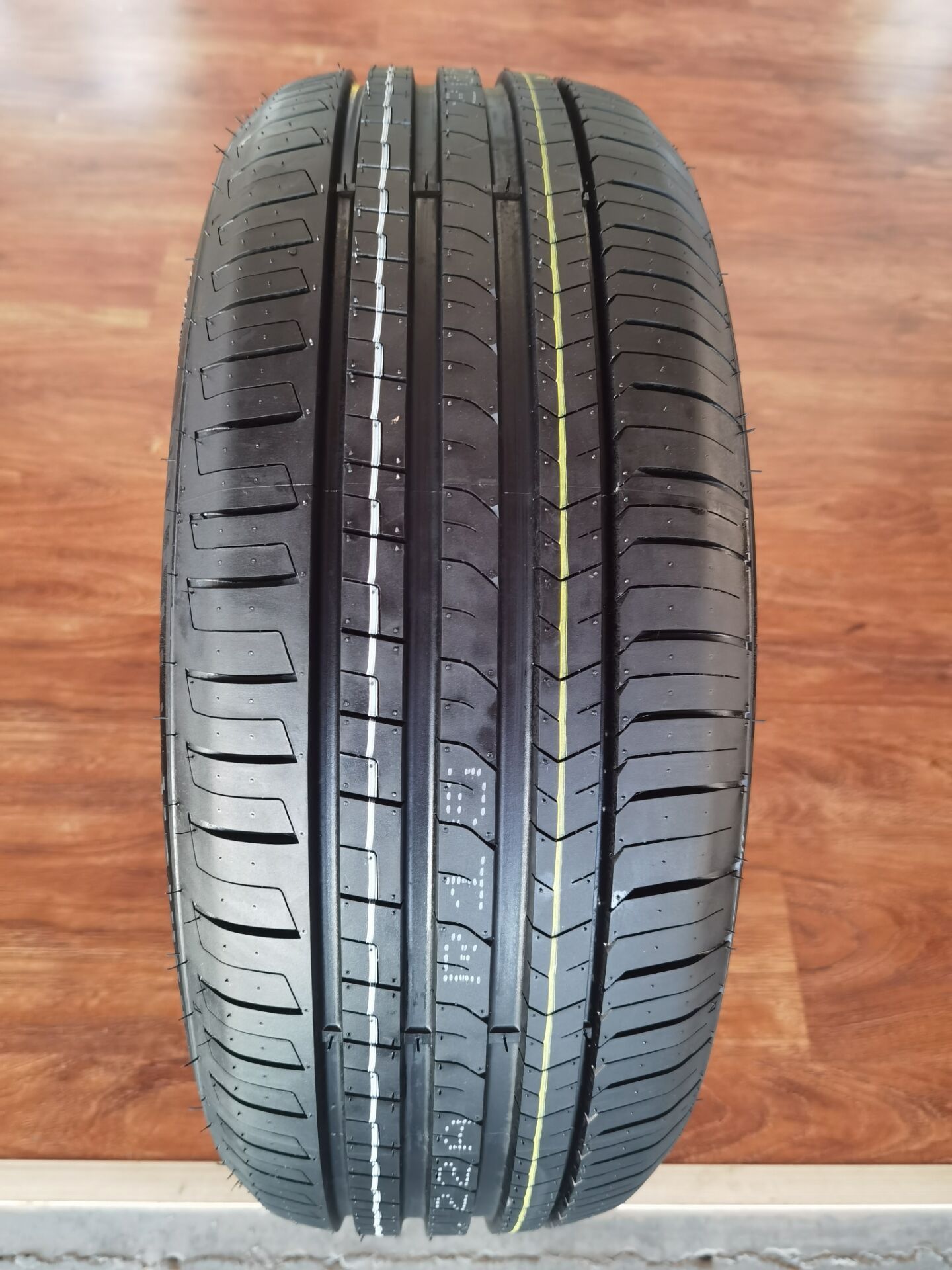 Distributor Of Imported tires EVERFORCE TRACMAX Brand car tyre 185/65R14