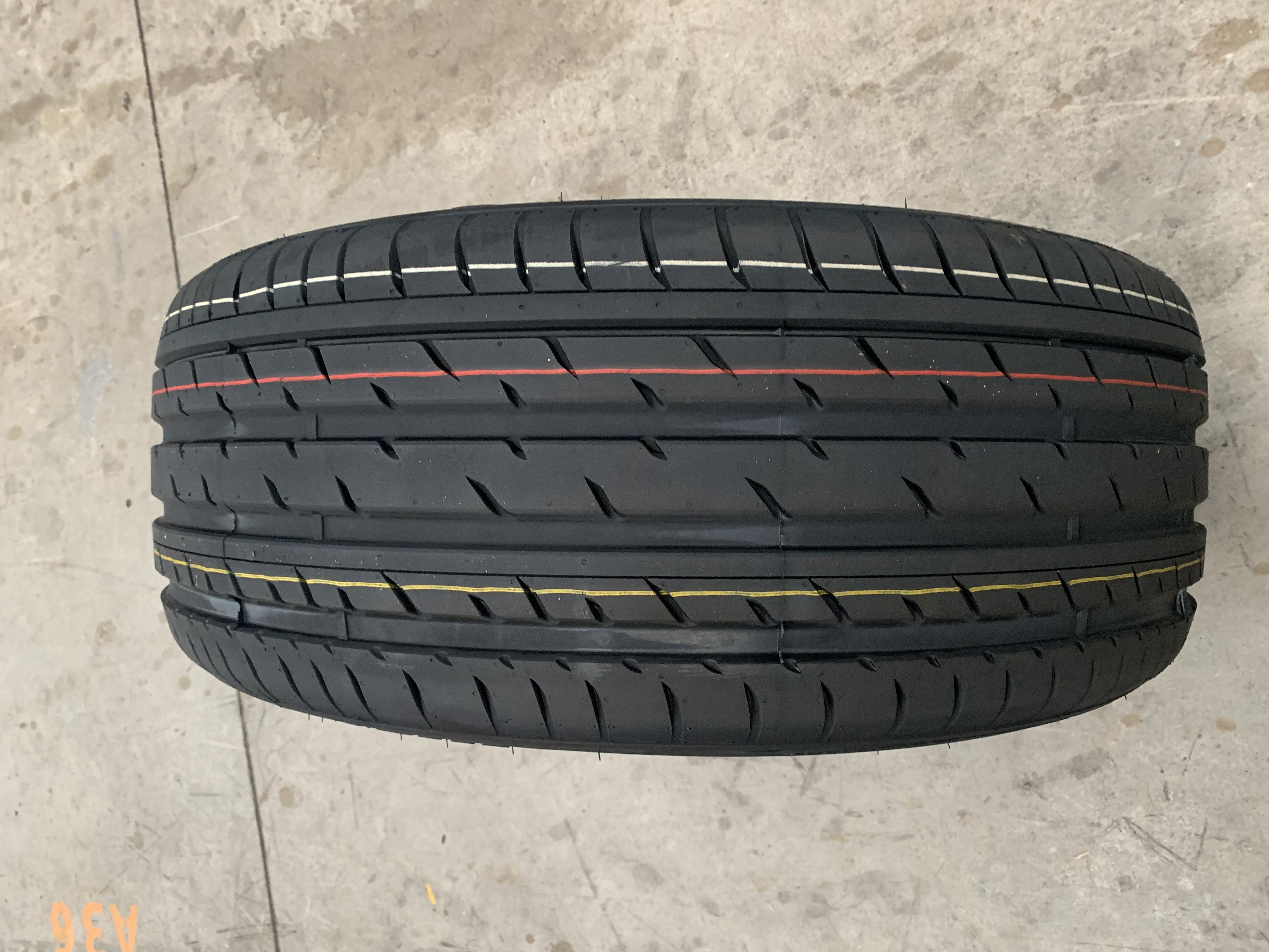 High Performance Passenger Car Tyres for Vehicles Tubeless Pneumatic Tires 255/55R19 255/55/19 255/55 R19 255-55R19 255 55 19