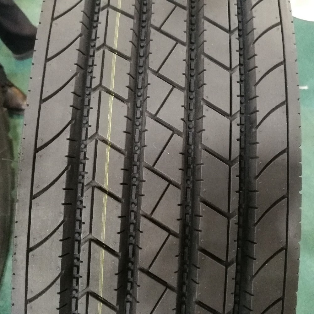 container new wholesale semi 11r 22.5 truck tires in miami