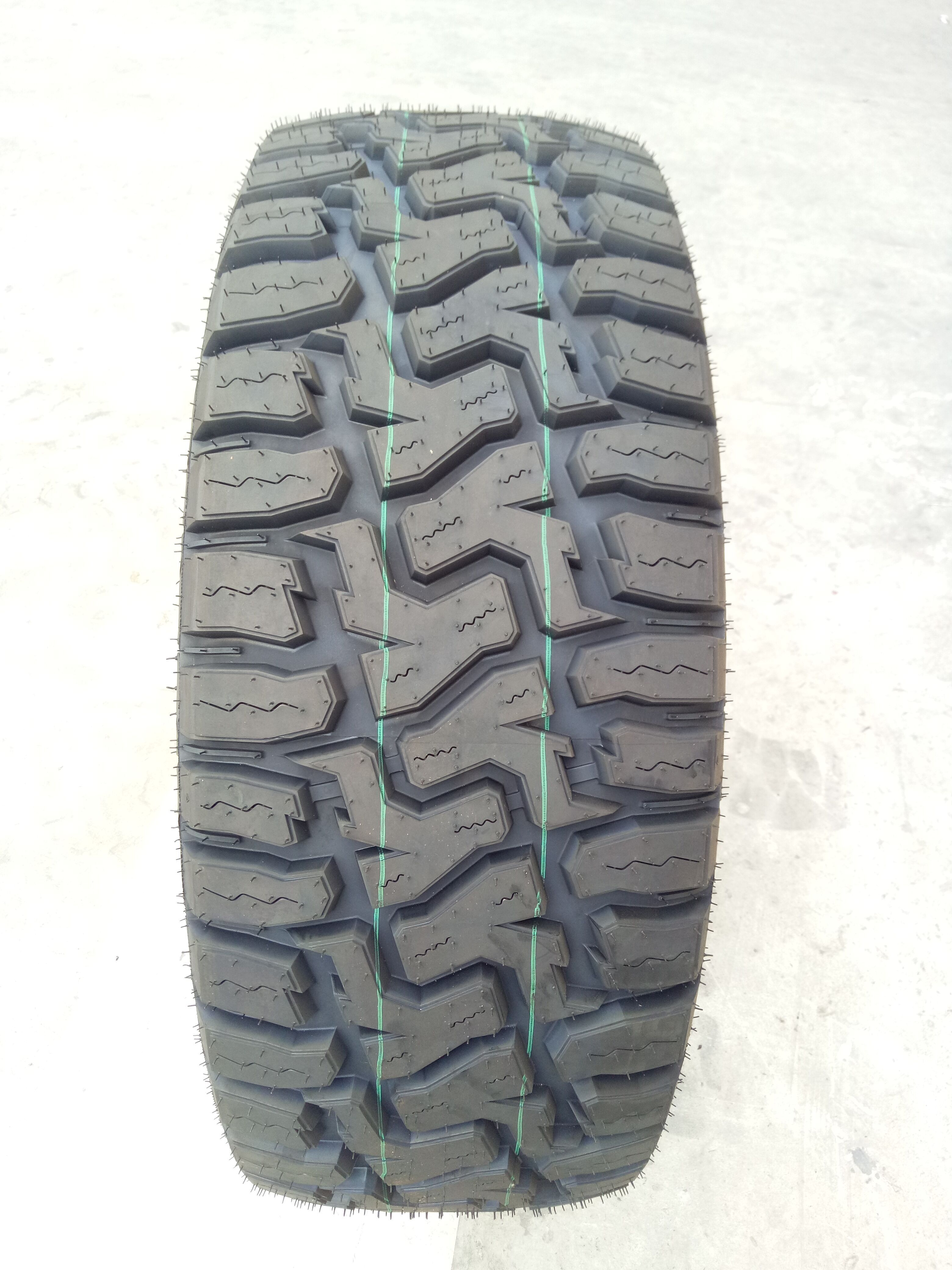 Passenger car tire 265/75R16 285/75R16 265/70R16 285/70R17 33*12.50R17 35*12.50R17 33*12.50R18