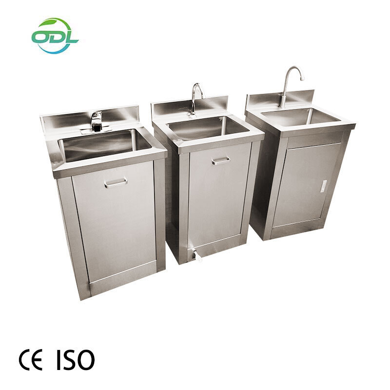 Customized  SUS304 stainless steel four-person high-back medical sink can be equipped with beauty mirrors and lights