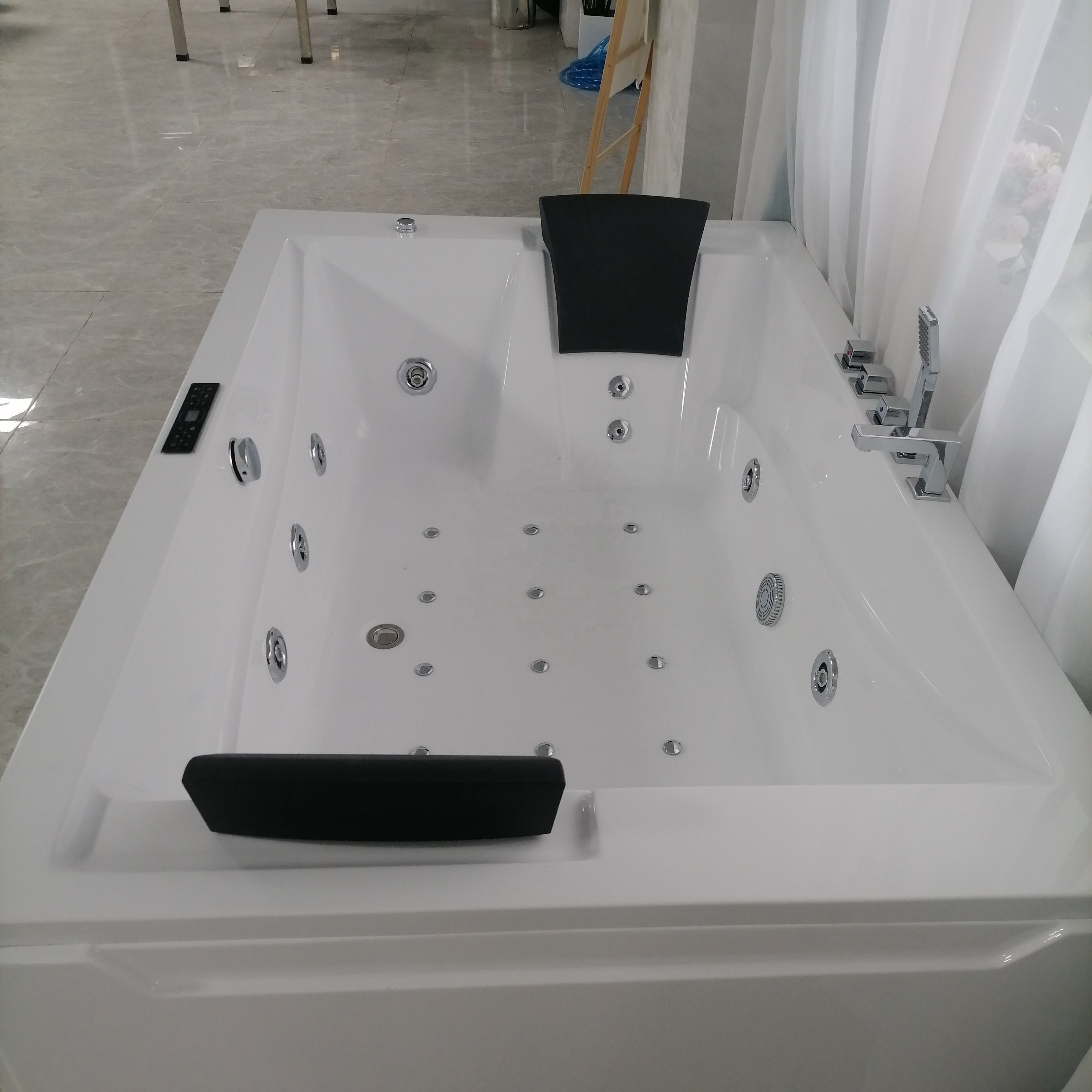 New luxury 2 person whirlpool hot tub spa massage hot tub with big water jet