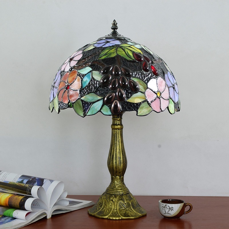 Retro Living Room Bedroom Bedside Stained Glass 12-inch Stained Glass Table Lamp