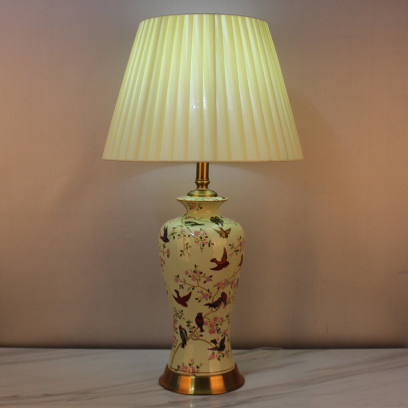 Oriental Light Craft Ceramic Vase Bird Flower Home Decor Hotel Lamp Table Lamp