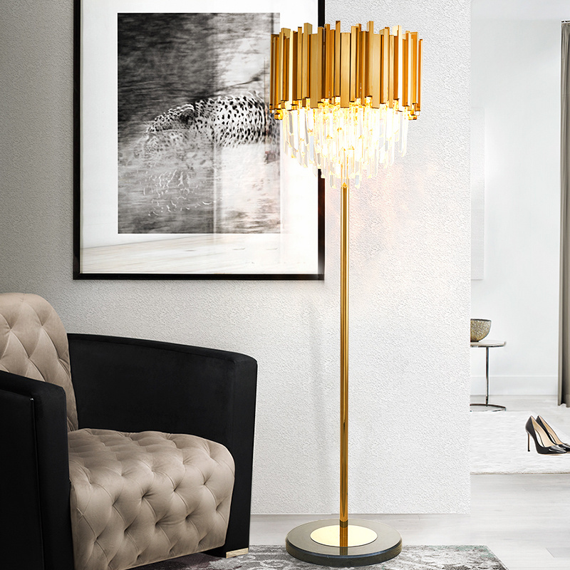 Hot Sale Golden Plated Stainless Steel Lighting Stand Floor Lamp with Clear Triangle Crystal Parts