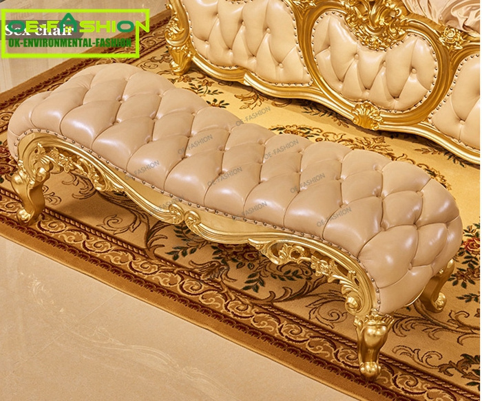 Luxury Design Gold Leaf Carving King Size Bed/ European Classic Royal Luxury Golden Wooden Bedroom