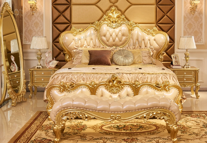 Luxury Design Gold Leaf Carving King Size Bed/ European Classic Royal Luxury Golden Wooden Bedroom