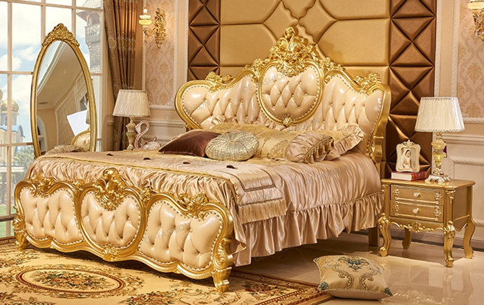 Luxury Design Gold Leaf Carving King Size Bed/ European Classic Royal Luxury Golden Wooden Bedroom