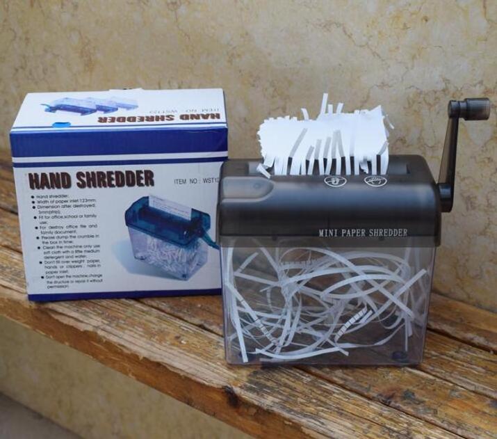 Portable plastic mini paper shredder