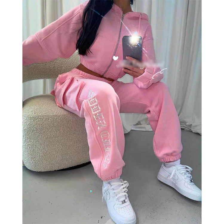 OEM Sportswear Custom Sweat Suit Pink 2 Piece Zip Up Hoodie And Jogger Set Women Sportswear Embroidery 2 Piece Set Women