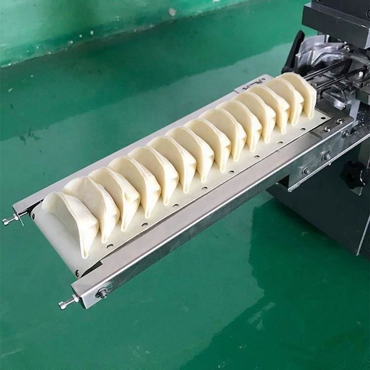 big empanada machine / samosa folding machine / machine dumpling The most popular