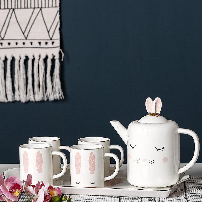 Cute Rabbit Design Tea Pot and Cups Set