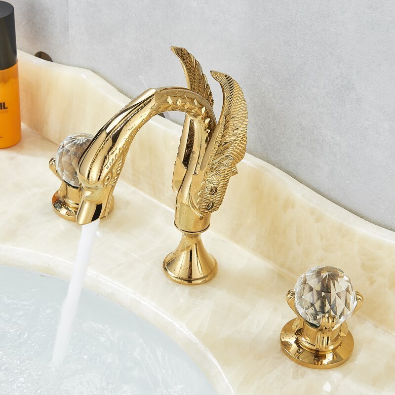 Deck Mount Bathroom Sink Faucet Gold Bathtub Waterfall Faucet Hot And Cold Water Mixer Tap