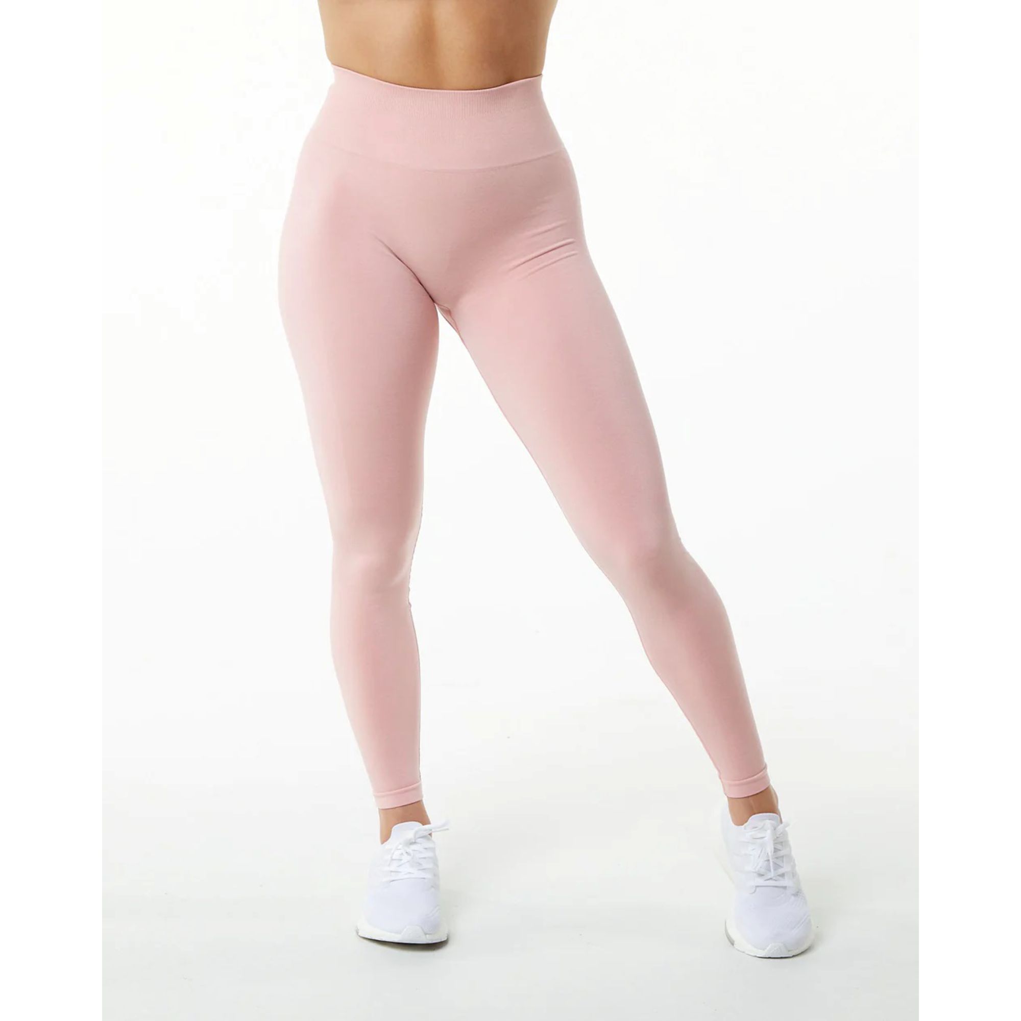 Seamless Knit Fabric 51% Polyamide 38% Polyester 11% Elastane Tapered High Waisted Blossom Womens Seamless Scrunch Legging