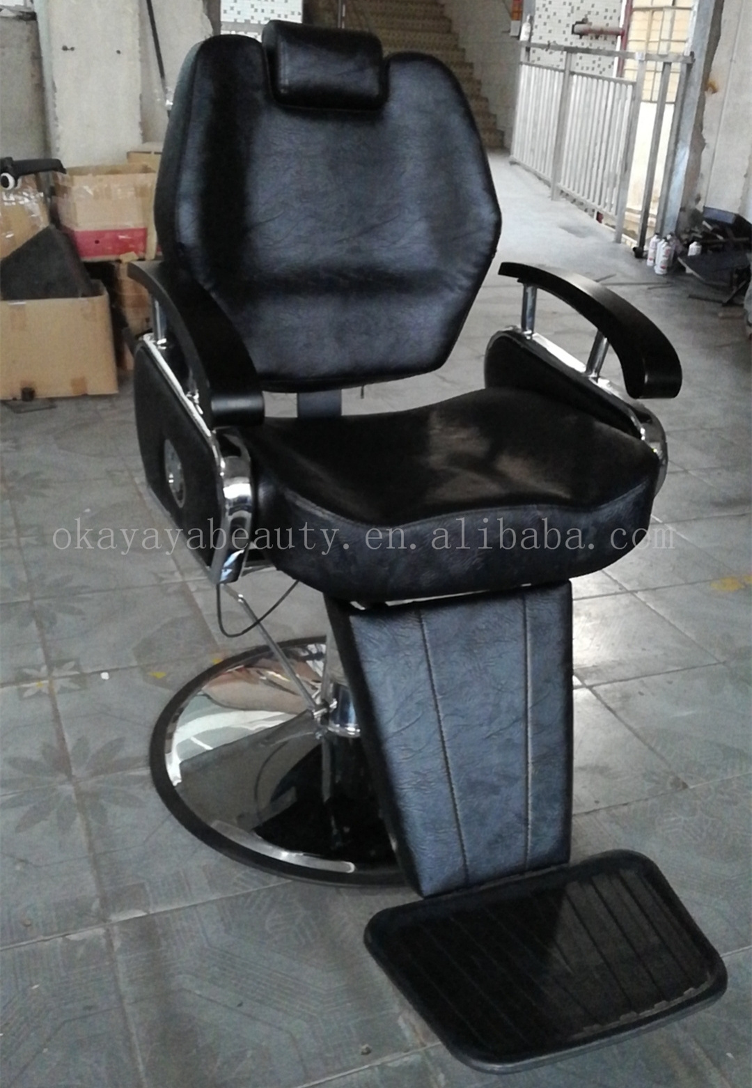 Hair salon traditional salon styling chairs cheap hairdressing chairs black barber chair with pump