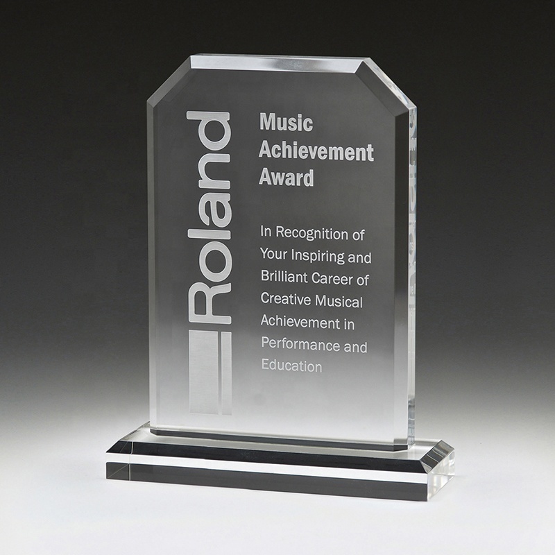 Okay Display Customized Laser Engraved 10mm/15mm Lucite Acrylic Trophy Award With Base