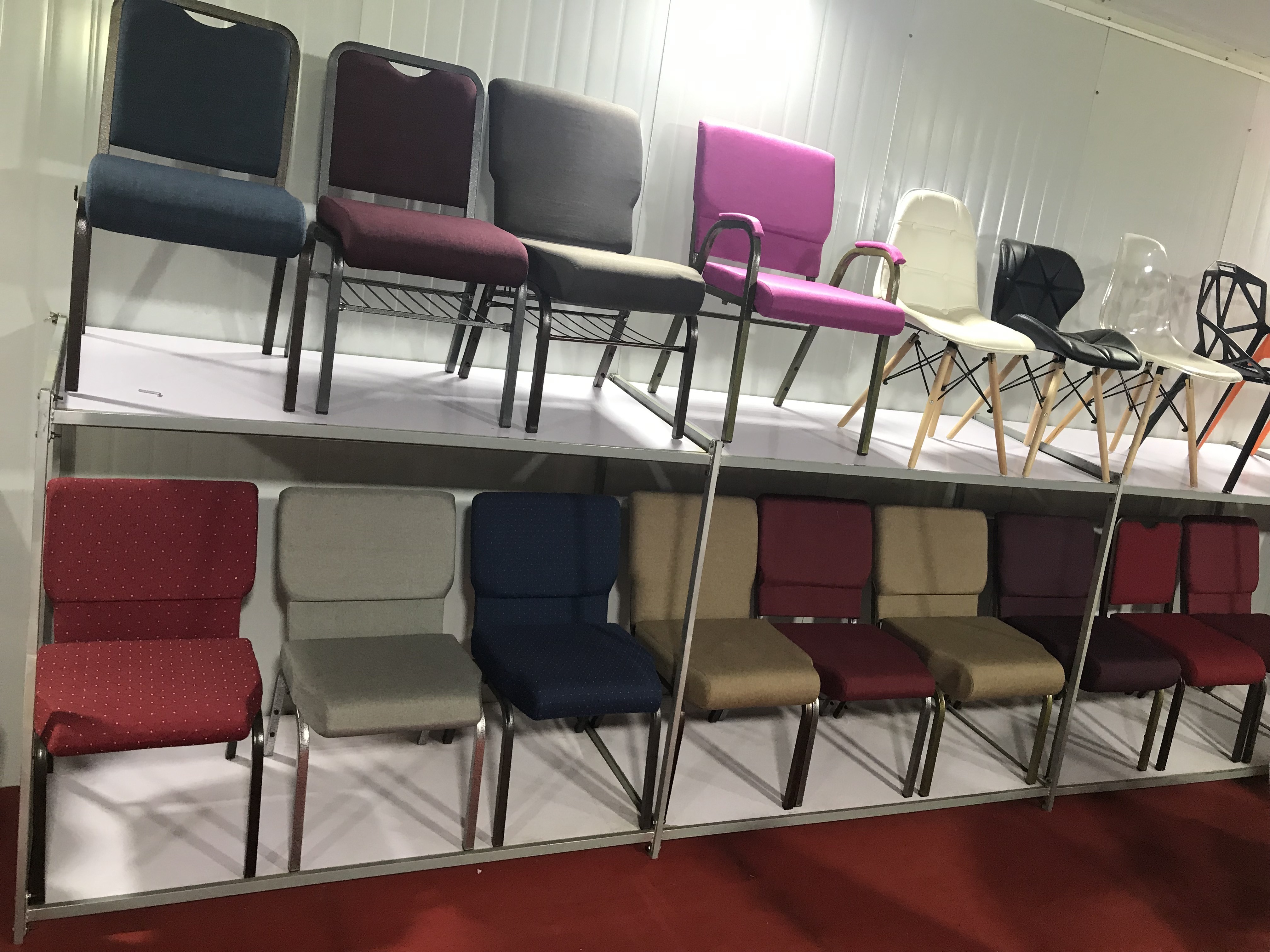 20 Inch Wide  Contoured Enclosed Back Custom stacking interlocking used auditorium church chairs