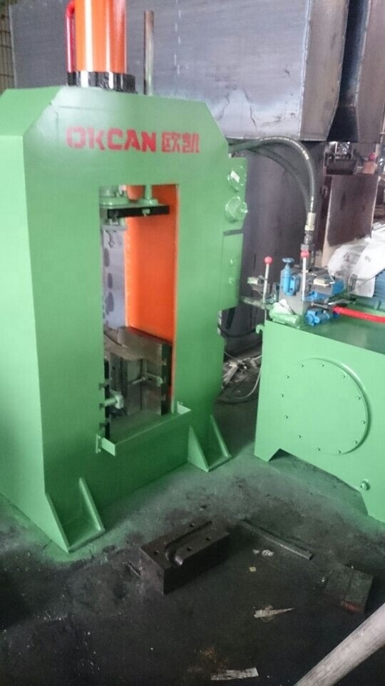 63T elbow making machine