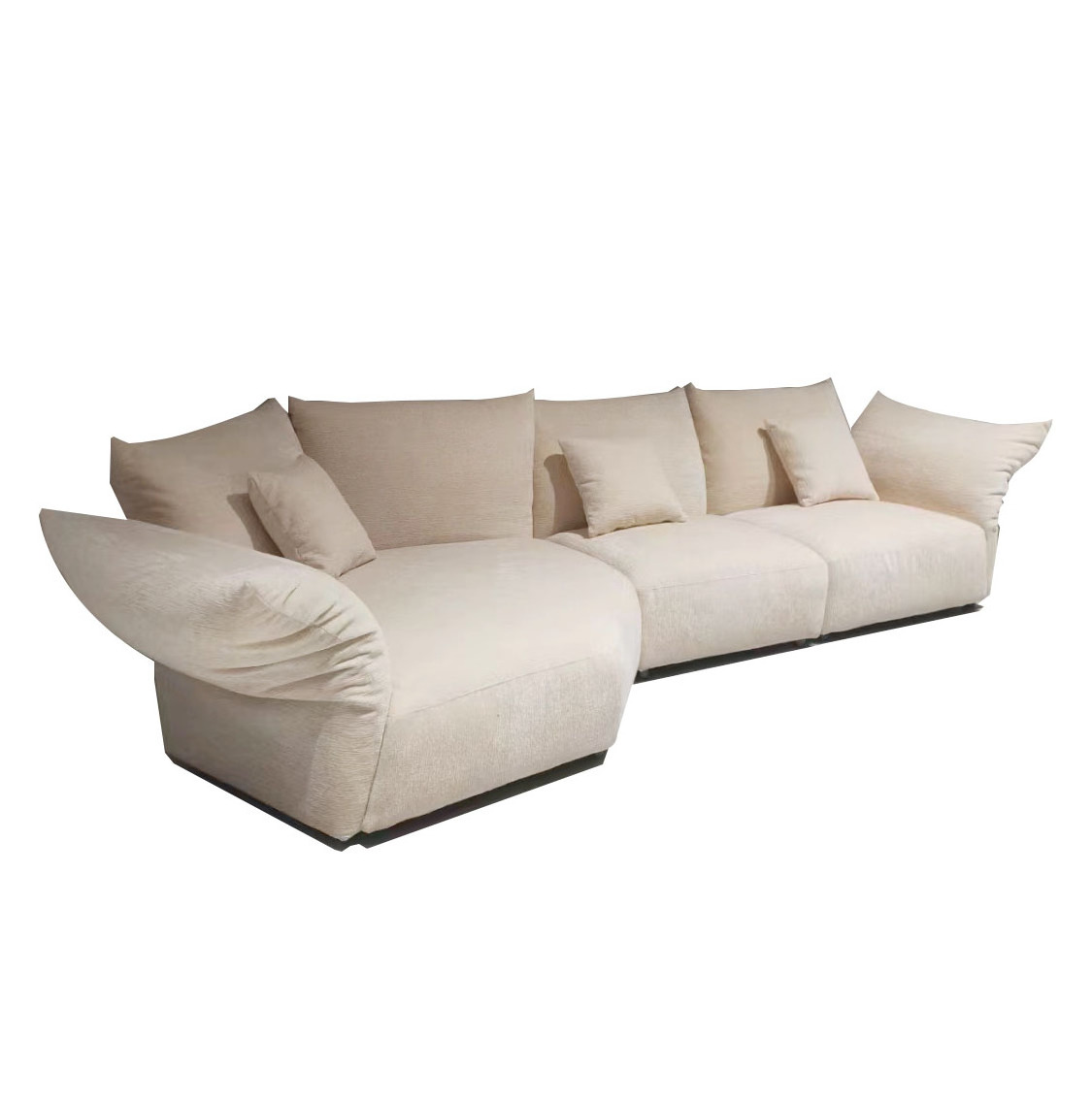 Italian minimalism style elegance Petal-shaped large-sized sofa  high quality white couch for home living room  luxury sofa set